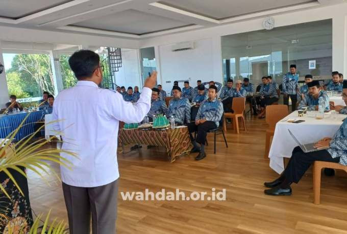 DPD Wahdah Islamiyah Luwu Timur Gelar Pengukuhan dan Upgrading, Perkuat Soliditas Kader Dakwah