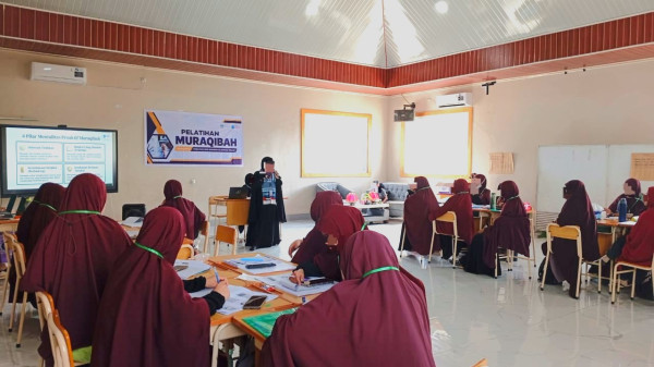 Cetak Generasi Penggerak Dakwah, Muslimah Wahdah Sinjai Gelar Pelatihan Muraqibah