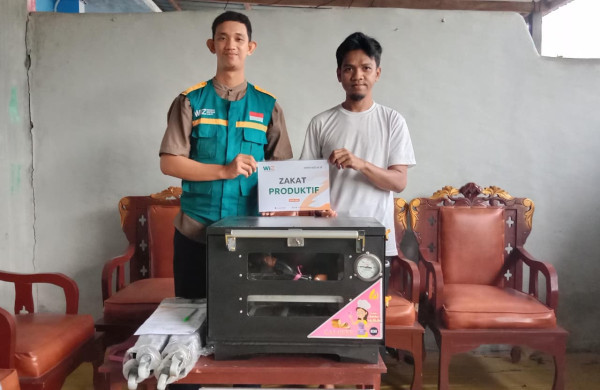 Zakat Produktif WIZ Sinjai Bantu Warga Beralih ke Usaha Kue Jelang Ramadhan