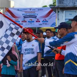 Semarak Muktamar V Wahdah Islamiyah, Wabup Sinjai Lepas Ratusan Peserta Jalan Santai